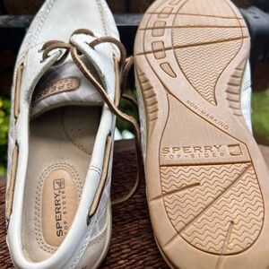 SPERRY TOPSIDER AUTHENTIC BOAT SHOE IVORY LACE-UP WOMEN’S SIZE 9M